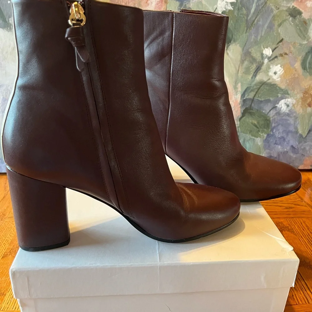 🍒Diane Von Furstenberg Leather Booties🍒 - Picture 2 of 14